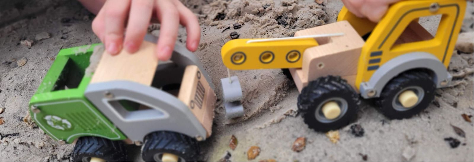 Our Blog Why are Wooden Toys better than Plastic